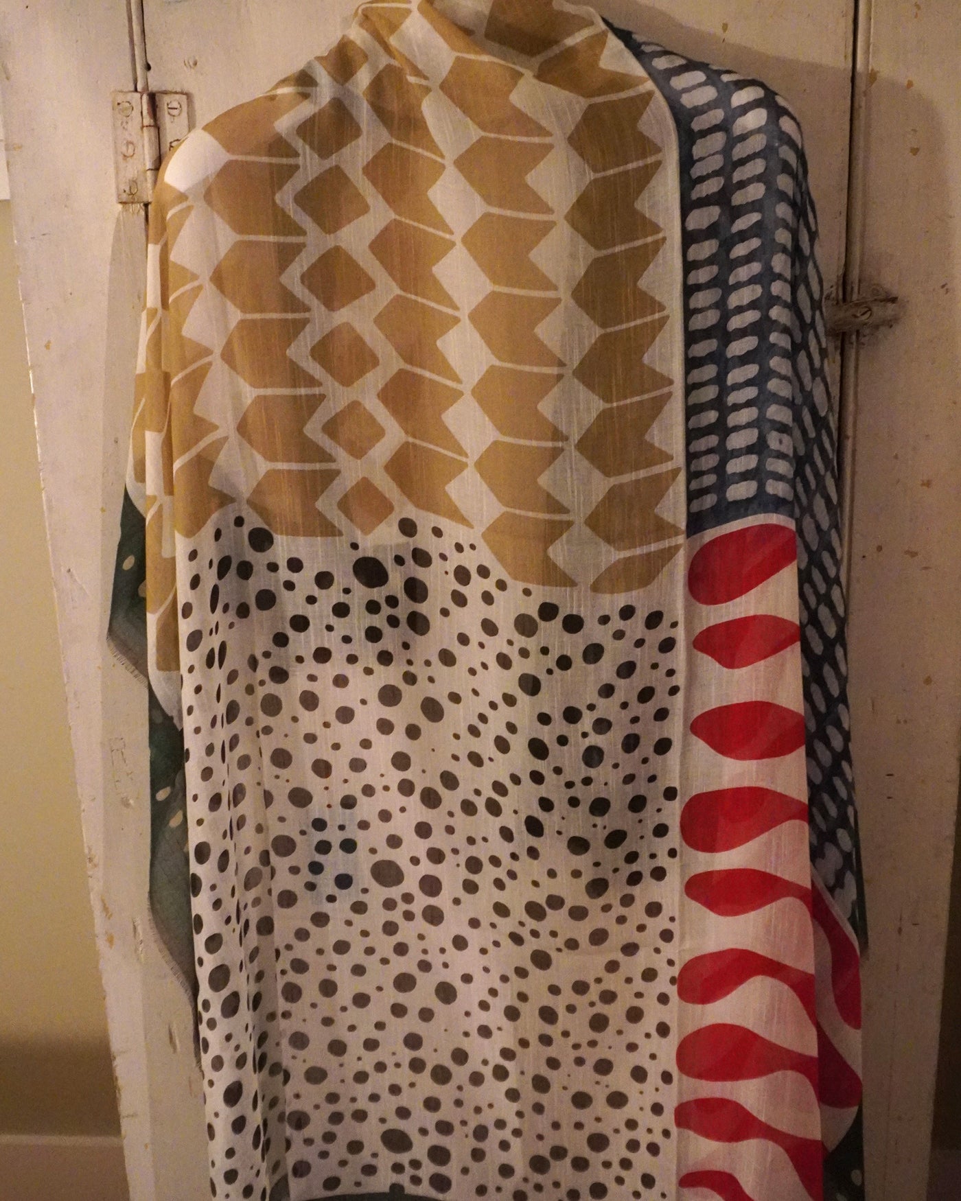 Geometric Shawl K002-11830