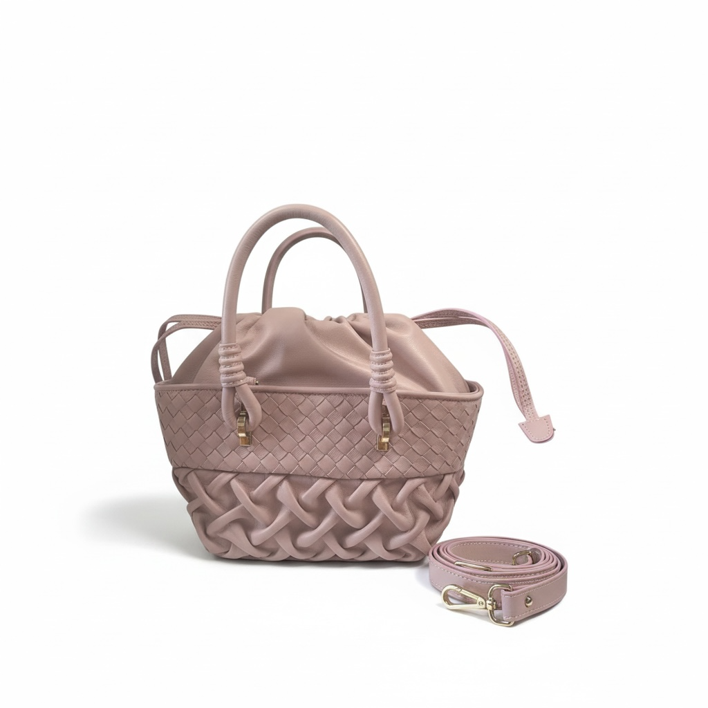 Woven & Scalloped Bag