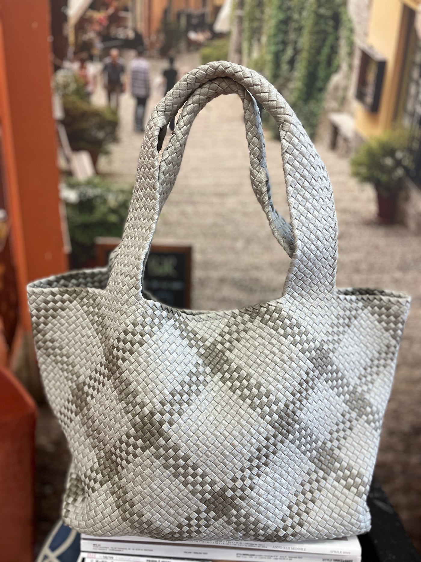 Hand Woven Yarn/Fabric Handbag 6575